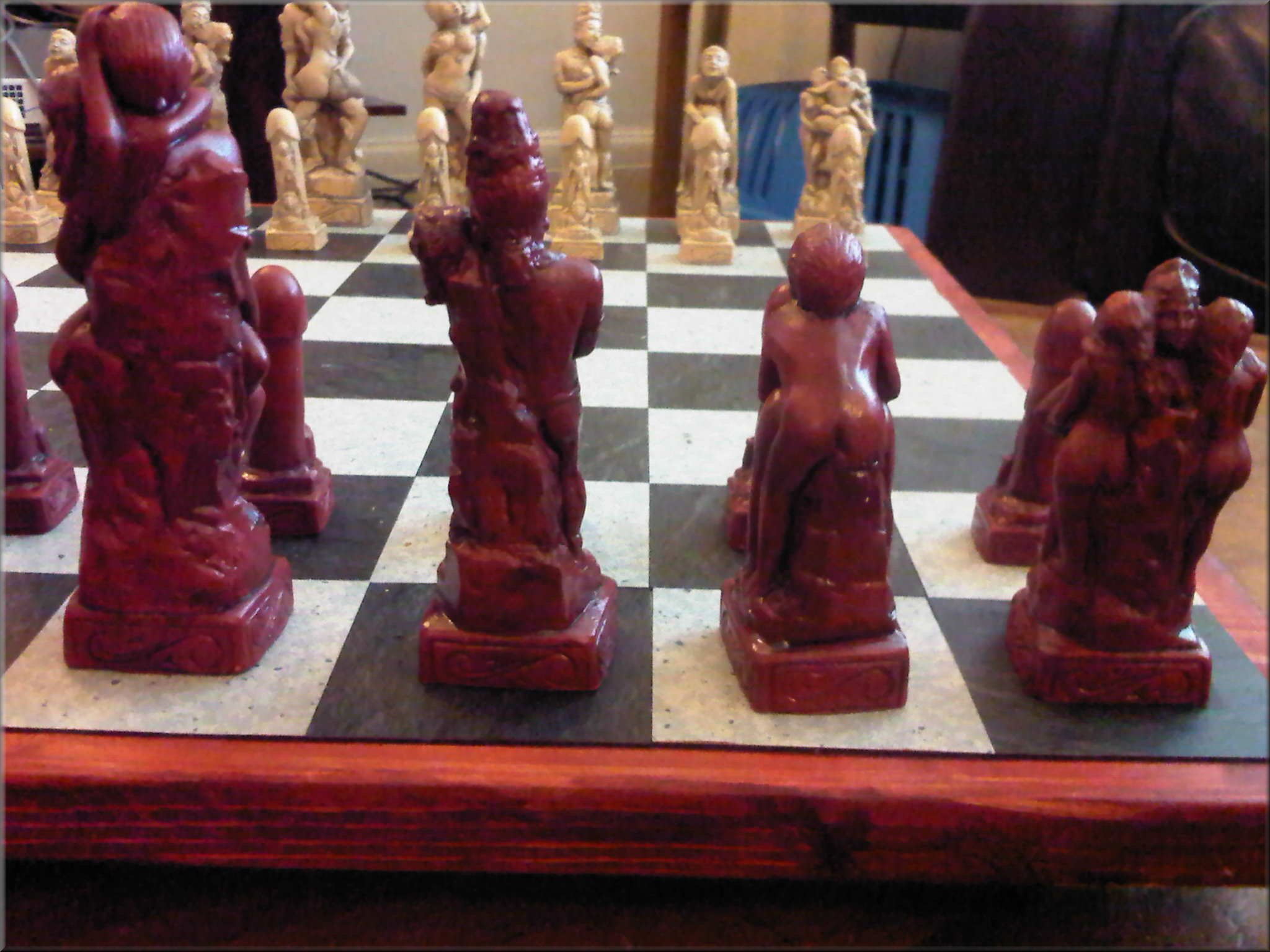 Adult Erotic Sex Themed Kama Sutra Chess Set With 2 Extra Queens And 3148